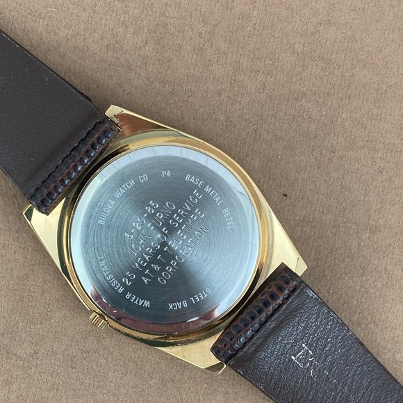 VINTAGE 1984 Bulova Date Accutron Gold Swiss Watch - Picture 6 of 9